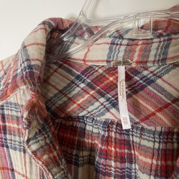 Free People Juniper Red plaid raw hem snap button front flannel shirt Small - Picture 4 of 6